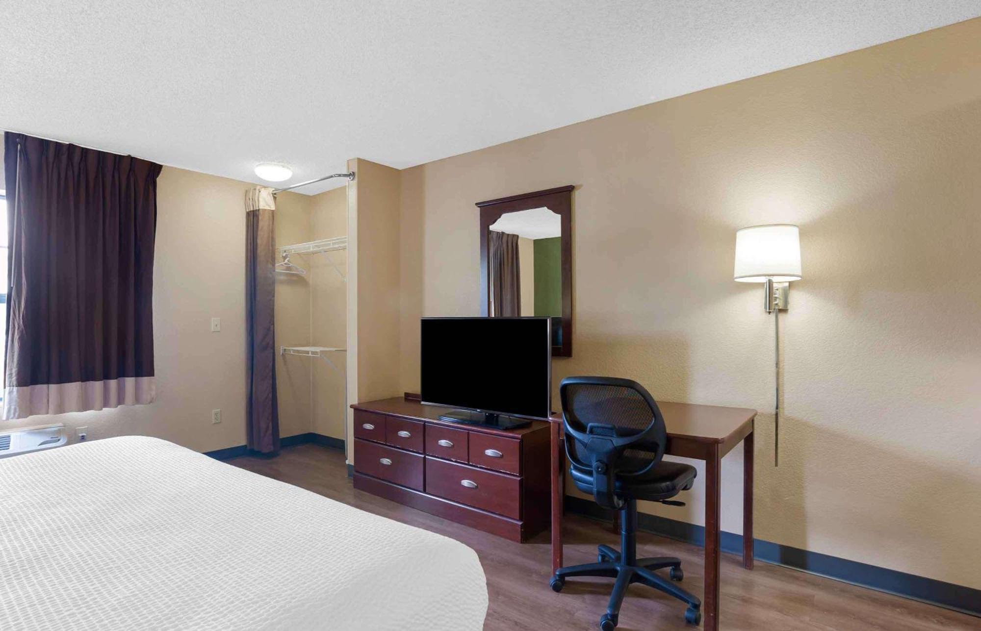 เอ็กซ์เทนด์ สเตย์ อเมริกา พิสแคตะเวย์ รัตเกอร์ส ยูนิเวอร์ซิตี้ Hotel Randolphville ภายนอก รูปภาพ