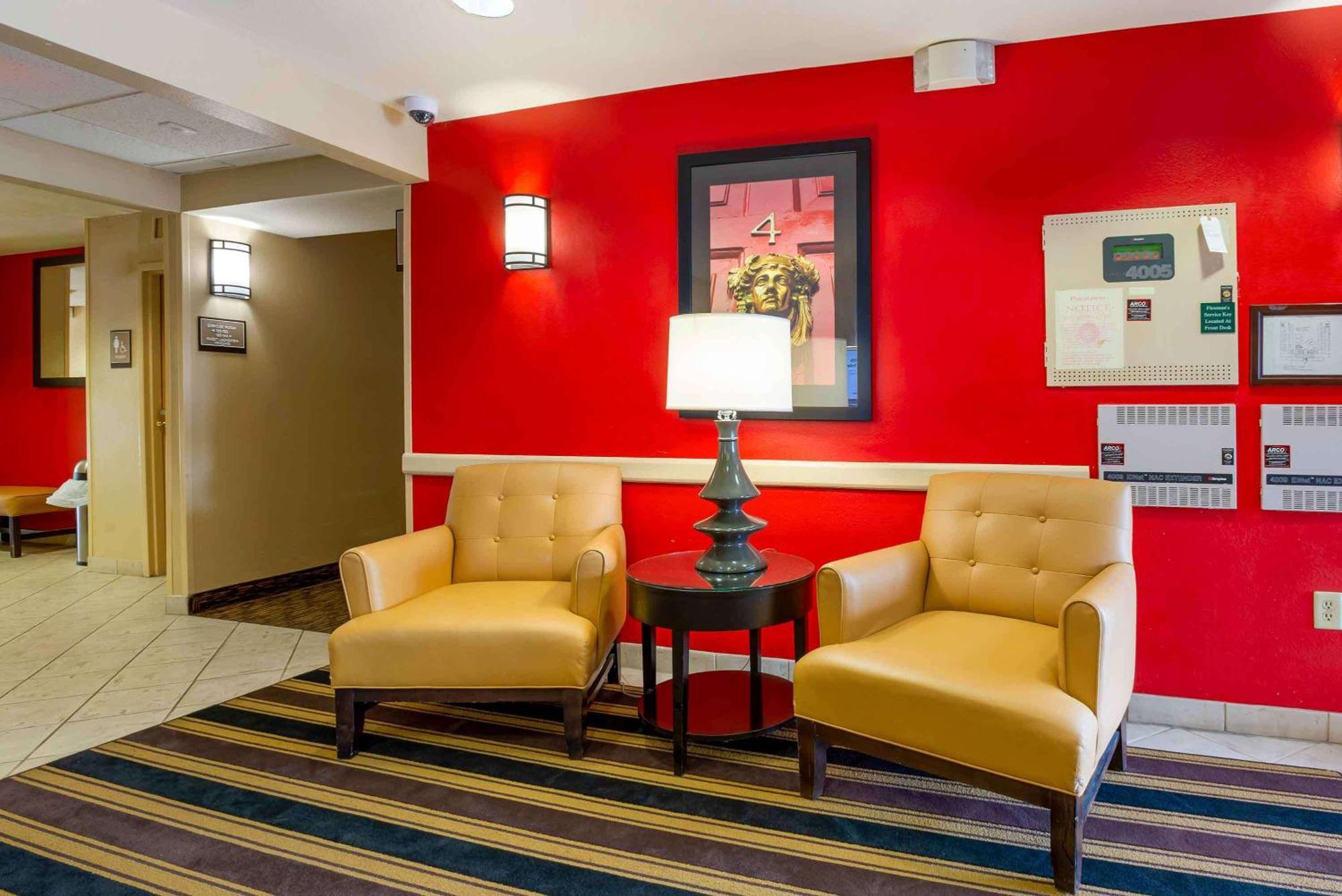 เอ็กซ์เทนด์ สเตย์ อเมริกา พิสแคตะเวย์ รัตเกอร์ส ยูนิเวอร์ซิตี้ Hotel Randolphville ภายนอก รูปภาพ